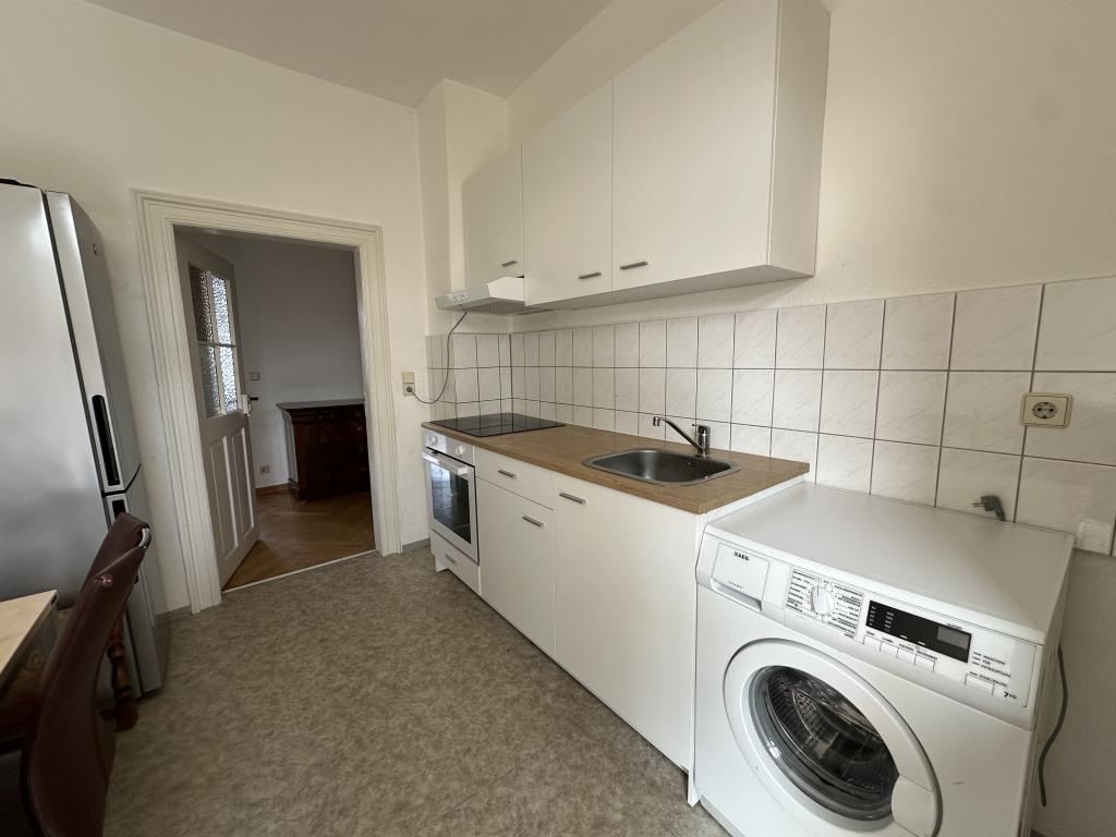 Möblierte 2-Zimmer-Wohnung mit Balkon und Dusche nahe des Zentrums! - Photo 5