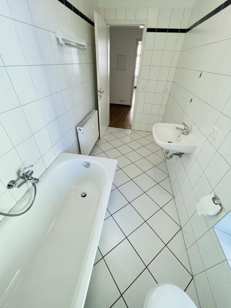 Untermhaus! Schicke 2 Zimmer Wohnung mit Balkon und großem Mietergarten! - Photo 5