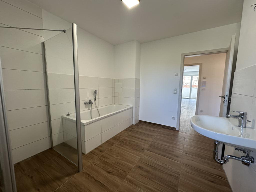 Moderne 4-Raum Wohnung mit Balkon & Loggia - Neubau am Reuß Park - Foto 3