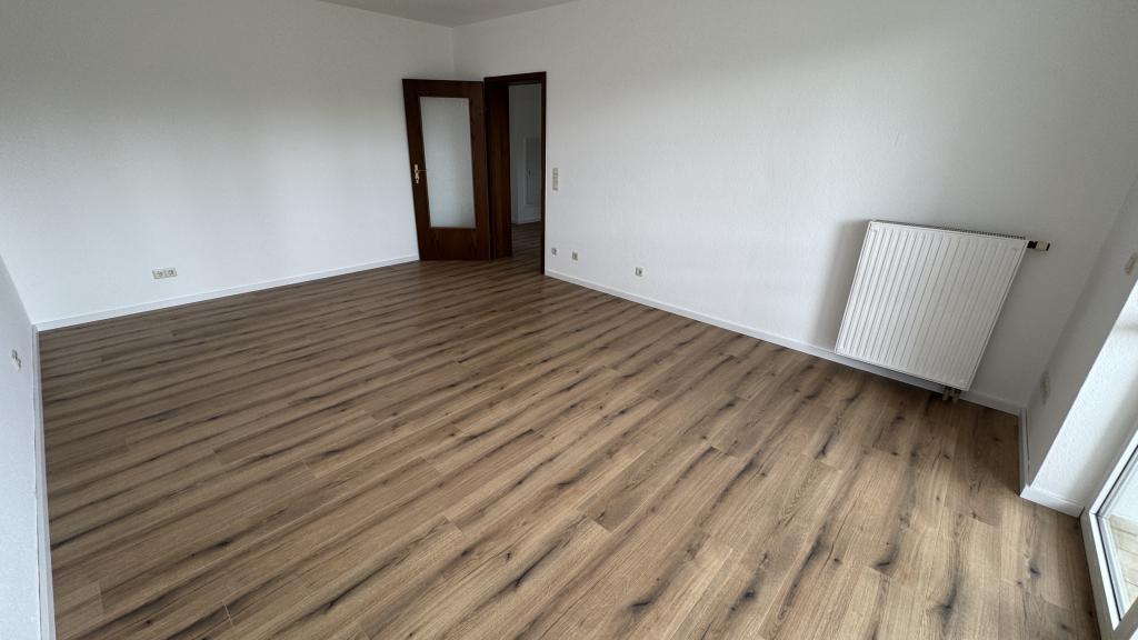2 Raum Wohnung mit Balkon und Aufzug im ansprechendem Wohnumfeld in Gera - Photo 1