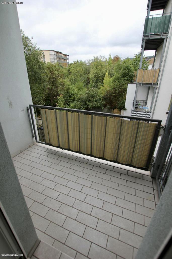 Schöne 3-Raum Wohnung mit Balkon, Gäste-WC und Fußbodenheizung im Bad! - Foto 4