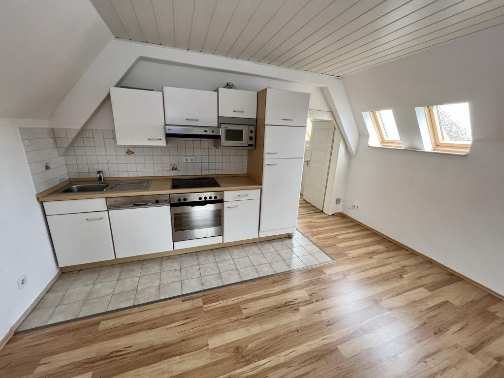 Pölzig! 2 Zimmer Wohnung mit Einbauküche und Charme! - Photo 1