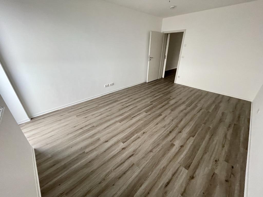Wohnen mit ALLEN Extras am Geraer Reußpark! 4 Zimmer mit Loggia, Balkon, Aufzug und Tiefgarage! - Foto 2