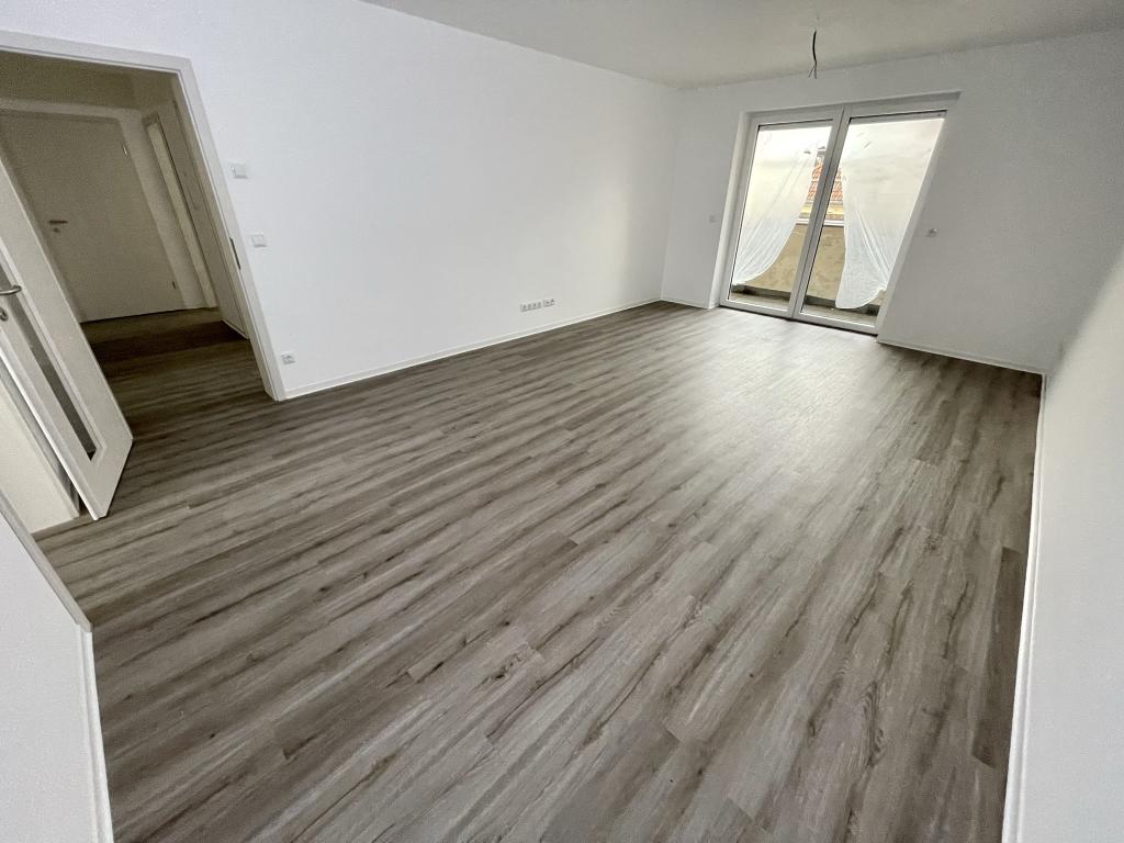Wohnen mit ALLEN Extras am Geraer Reußpark! 4 Zimmer mit Loggia, Balkon, Aufzug und Tiefgarage! - Foto 1