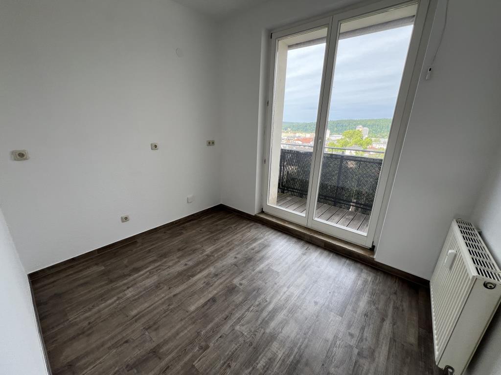 Dachterrasse, Kamin und Fußbodenheizung! Außergewöhnliche 4 Zimmer Wohnung in ruhiger Innenstadtlage! - Foto 5