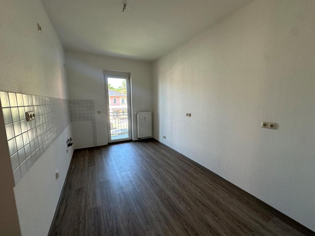 Wohnen mit Aufzug, Balkon, Dusche und Wanne! 2 Zimmer - Photo 3
