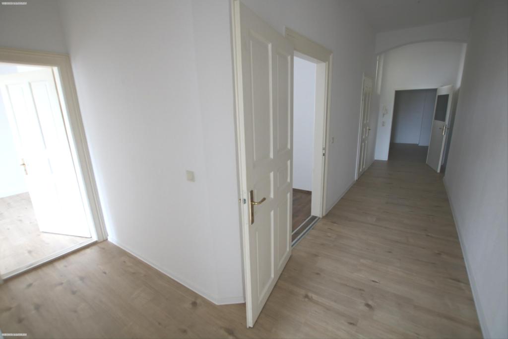 Altbau-Charme für Individualisten! 3 Raum Whg. mit Balkon in gefragter und ruhiger Innenstadt-Lage! - Photo 4