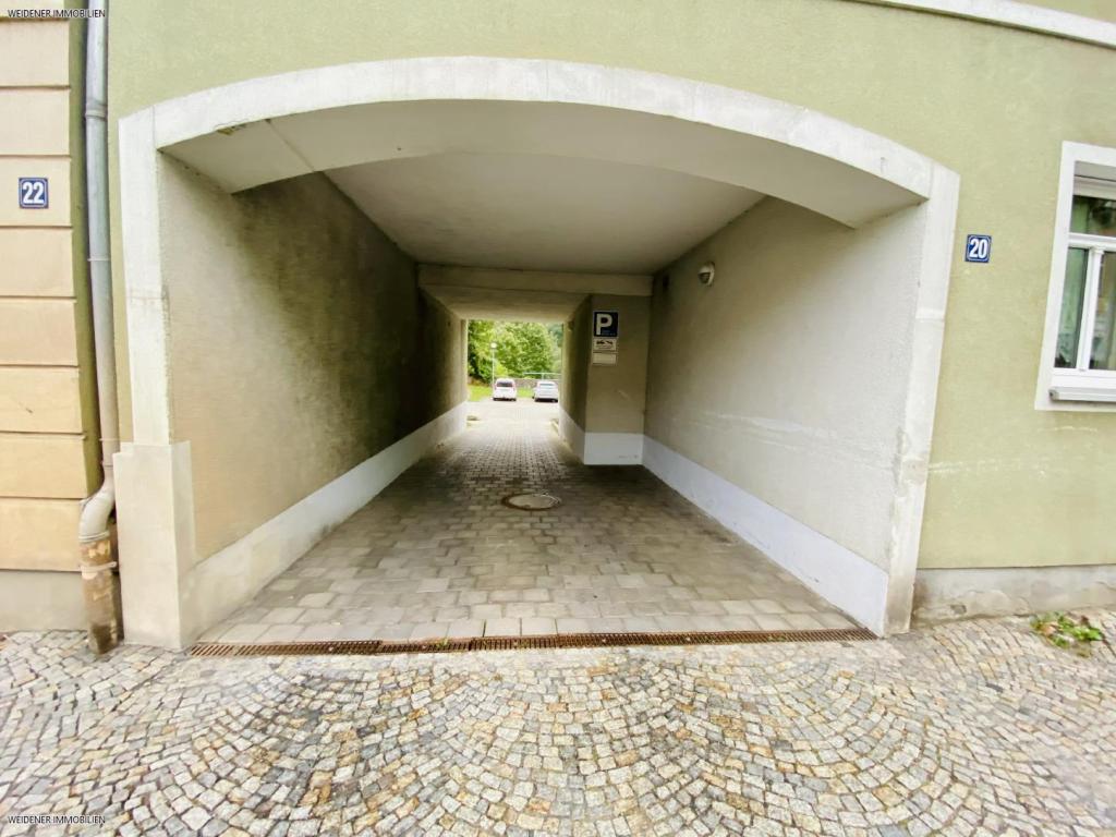 Idyllisch wohnen im Zentrum von Weida. 3 Raum Wohnung mit Balkon und Aufzug! - Photo 2
