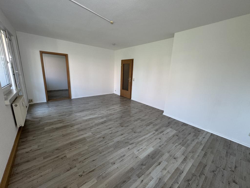 Gemütlich wohnen, großzügig genießen: 2-Raum-Wohnung mit Wintergarten in Gera-Bieblach! - Photo 1