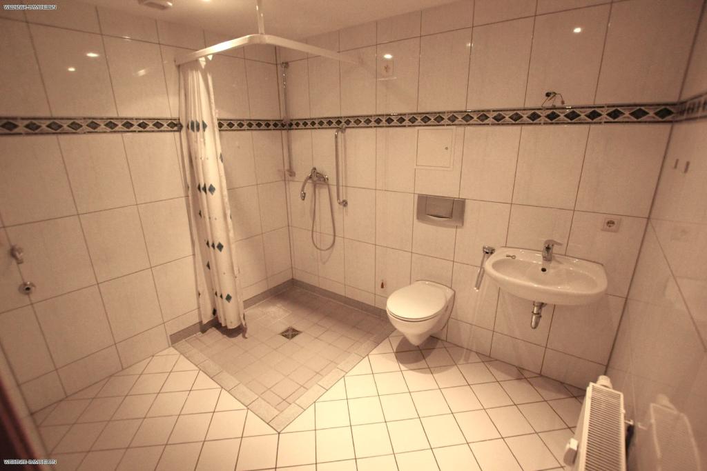 Helle & ruhige 2 Zimmer Whg. mit Aufzug und Balkon (W 31) - Foto 5