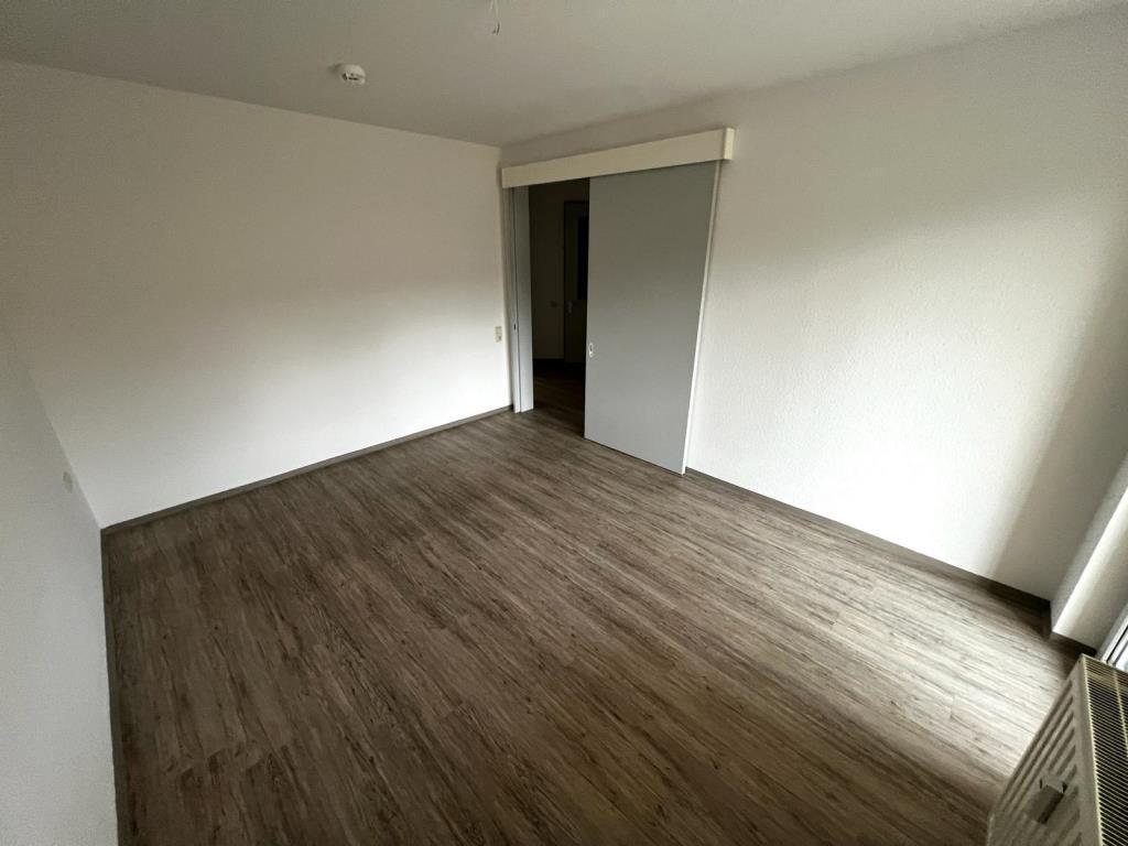 Barrierefreies Wohnen mit Aufzug im Zentrum von Weida! 3-Raum-EG-Wohnung mit Balkon! - Foto 3