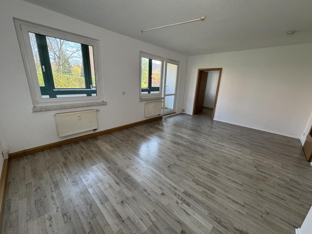 Wohnen mit Mehrwert: 2-Raum-Wohnung mit großzügigem Doppel-Wintergarten in Gera-Bieblach! - Photo 1
