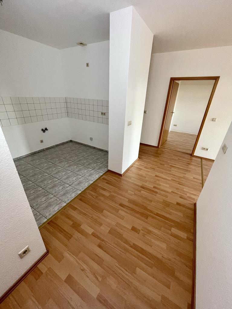 Schicke Wohnung mit Balkon und Aufzug nahe dem Stadtzentrum in ruhiger Lage! - Photo 4