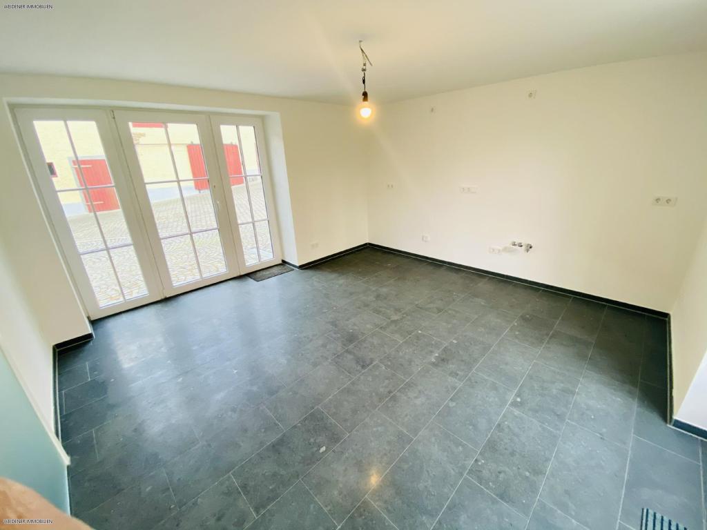 Tolle Terrassenwohnung über 3 Etagen im modernisierten, historischen 3 Seiten Bauernhof! - Foto 1