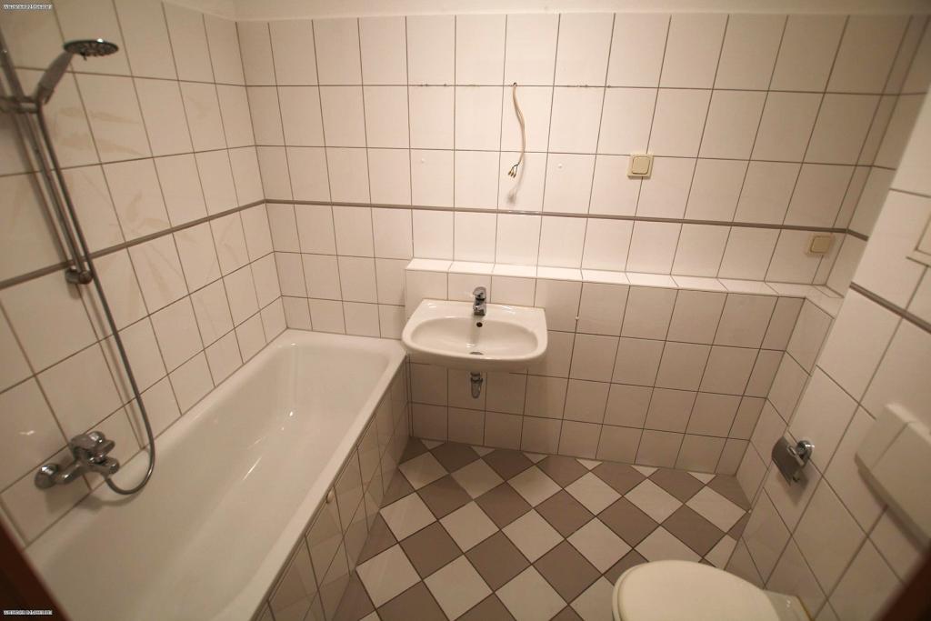 Wohnen am Reußpark-Gera - "Wohnen im Grünen" - 2 Raum Wohnung mit Parkettboden! - Foto 1