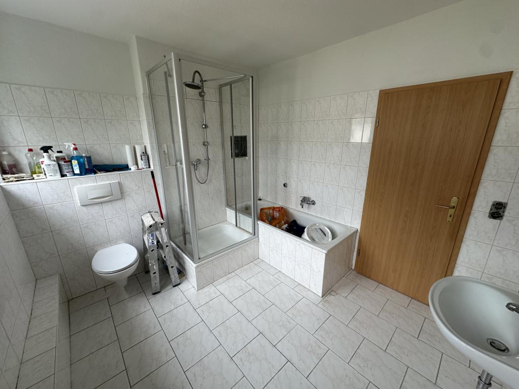 Neuer Fußboden und Wanne + Dusche! 2 Zimmer Wohnung in Langenberg - Foto 4