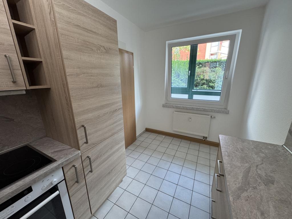 Wohnen mit Mehrwert: 2-Raum-Wohnung mit großzügigem Doppel-Wintergarten in Gera-Bieblach! - Photo 5