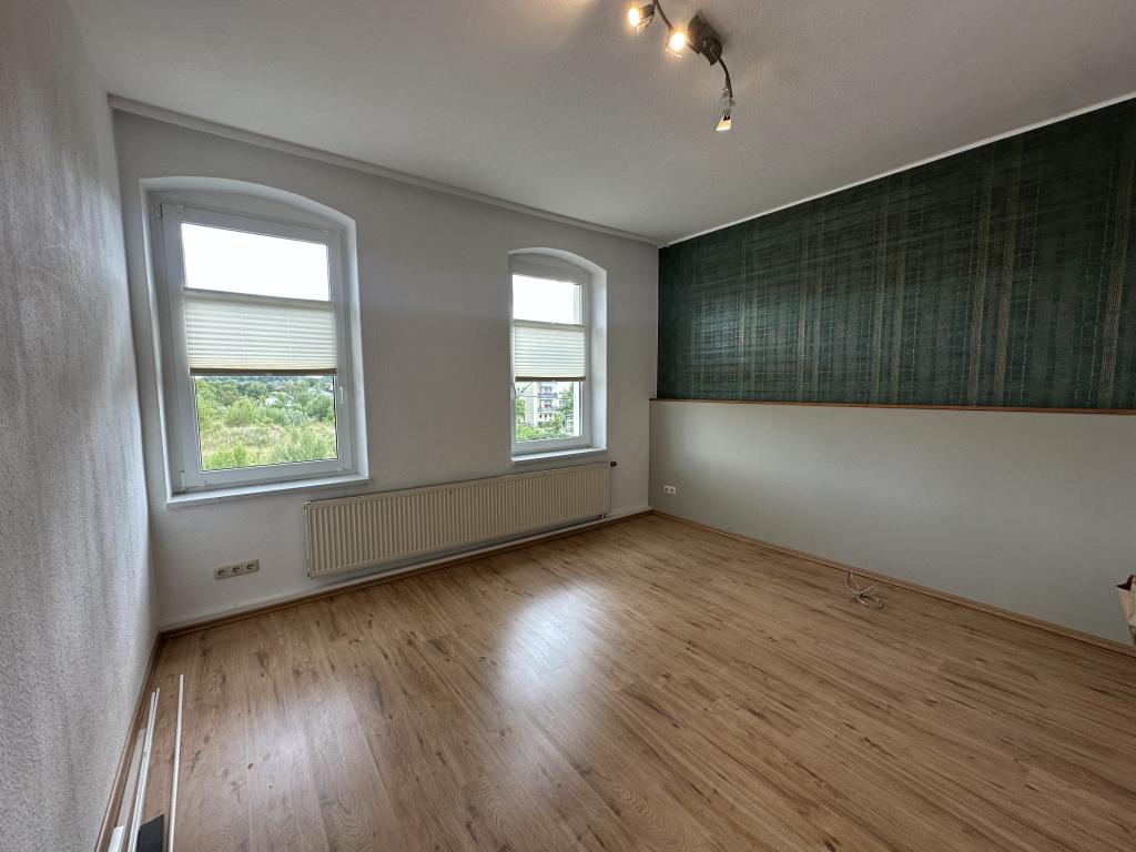 Stilvoll und Modern mit EBK*: Ihre Traum-3-Raum-Wohnung in Debschwitz wartet! - Photo 1