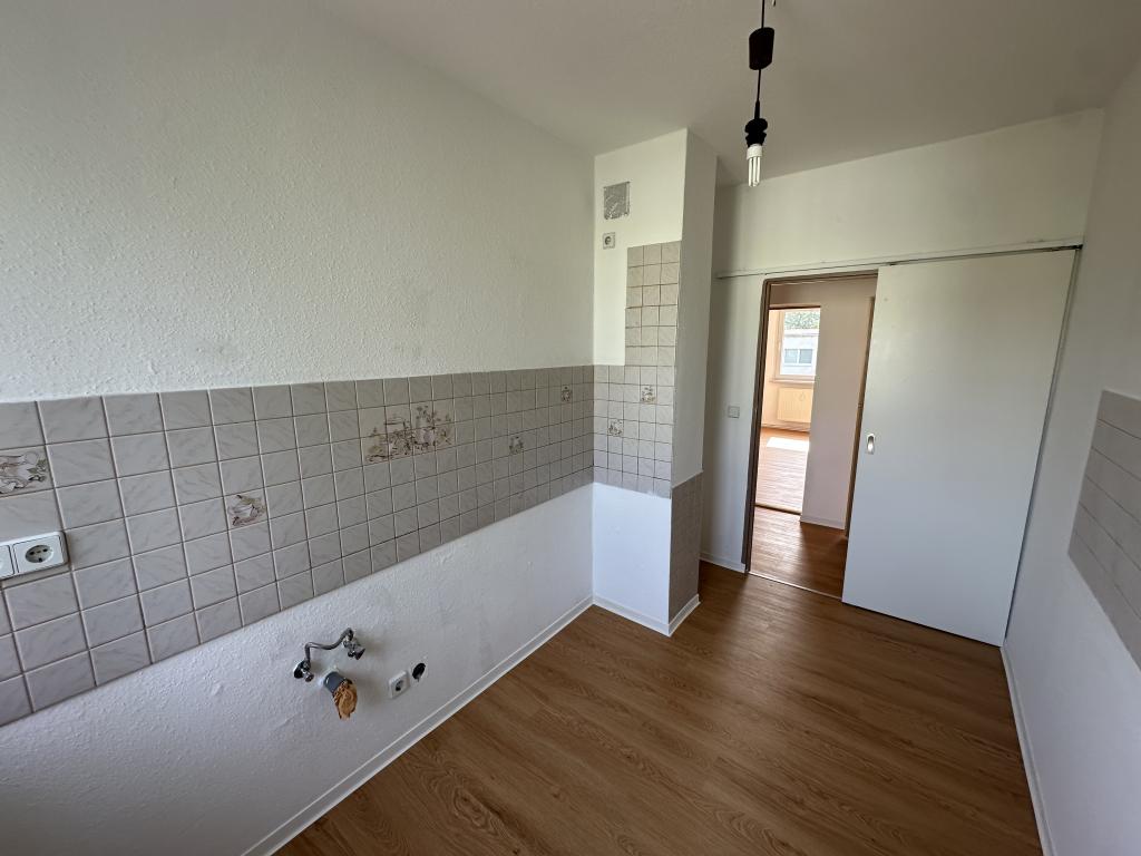 Neuer Fußboden und Balkon! 4 Zimmer Wohnung in Gera Langenberg - Photo 4