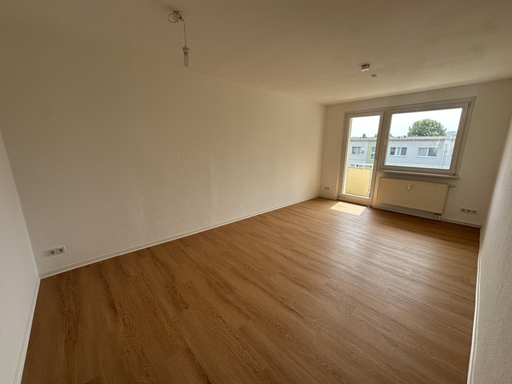Neuer Fußboden und Balkon! 4 Zimmer Wohnung in Gera Langenberg - Photo 1