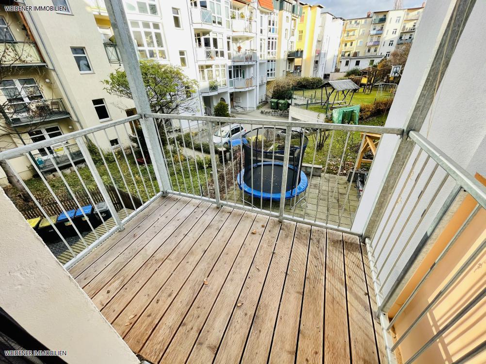 Sehr schöne 4-Raum Wohnung mit moderner Ausstattung und Balkon am Wintergarten! - Photo 5