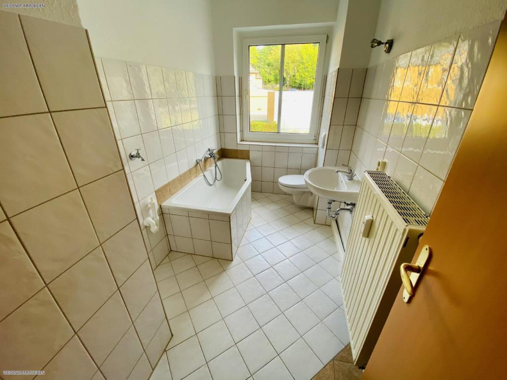 Wohnen am Stadtwald! Idyllisch gelegene 3 Zimmer Wohnung mit PKW Stellplatz - Photo 5