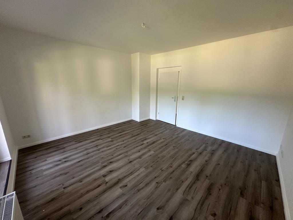 Neu sanierte 3 Zimmer Wohnung mit Balkon und Wanne in Untermhaus! - Photo 1