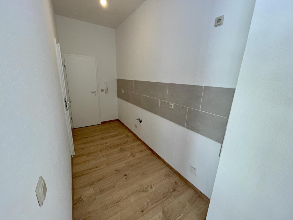 Erstbezug nach Sanierung! Kleine 2,5-R. Wohnung in der Innenstadt von Gera - Foto 2