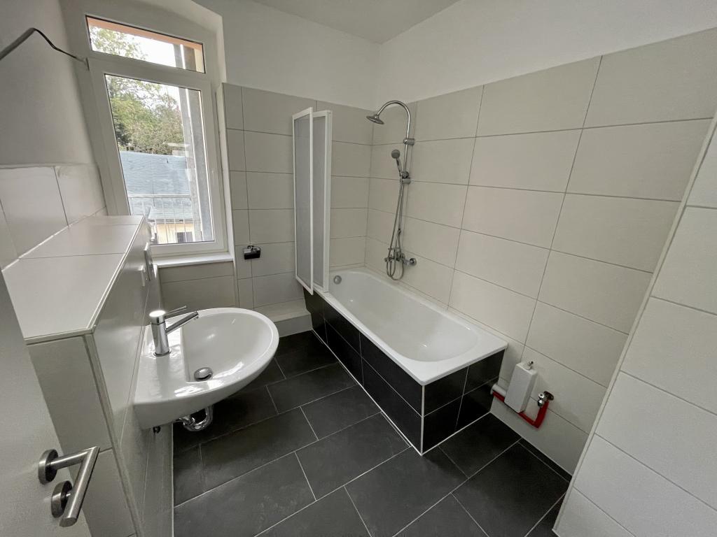 moderne 4 Raum Wohnung mit Balkon, Bad mit Wanne in Gera-Pforten! - Foto 3
