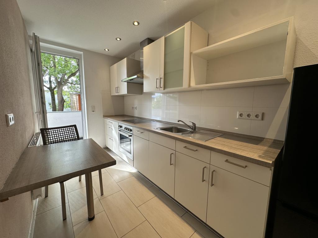 Einbauküche*! Sanierte 3 Zimmer Wohnung mit modernem Bad und Balkon! - Photo 3