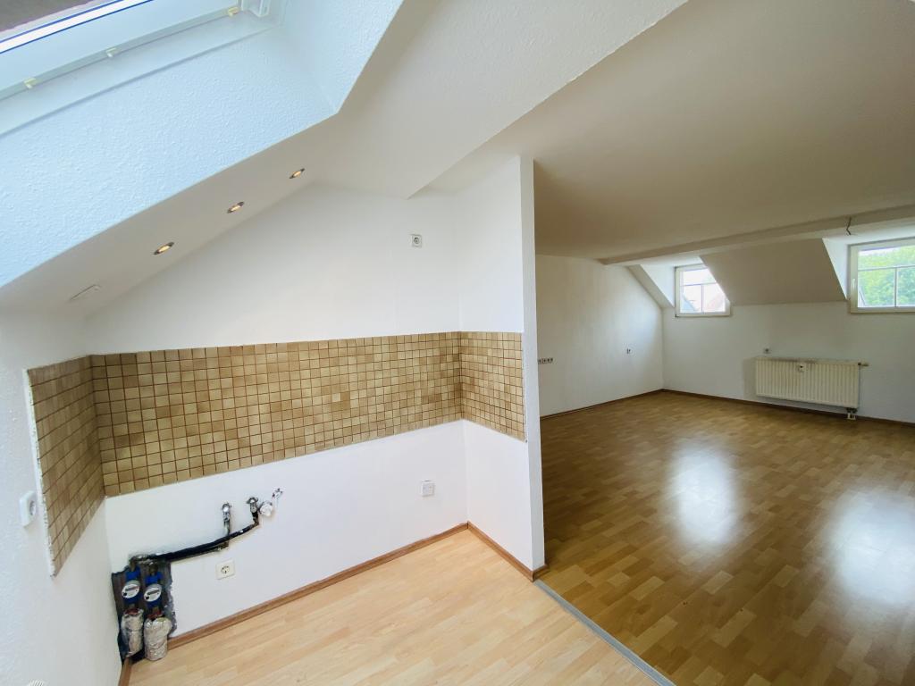 Mit Aufzug! Schicke 3 Raum Wohnung mit Dusche und Wanne im Zentrum von Gera. - Photo 5