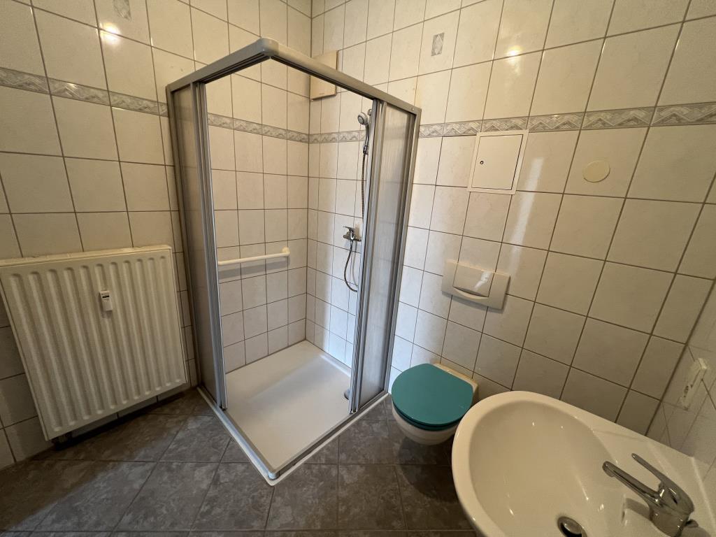 Zentral gelegen! Aufzug und Balkon! Schöne Single Wohnung - Foto 4