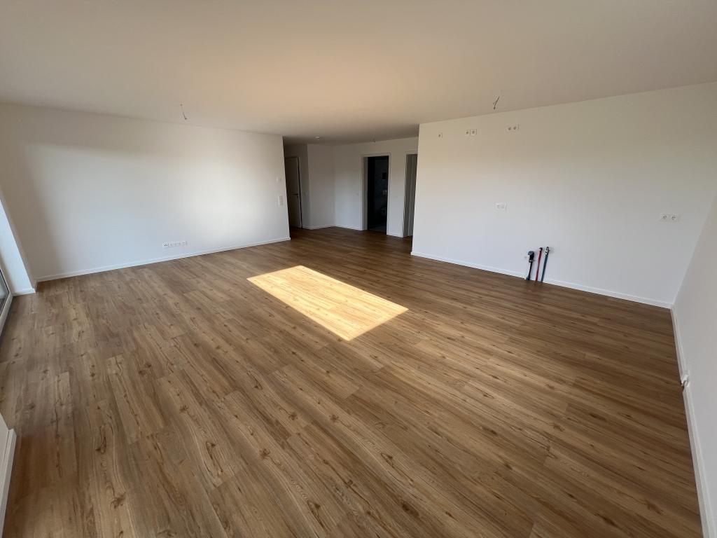 Zweitbezug nach Neubau! Tolle 4-Raum EG-Wohnung im mit großem Balkon, Aufzug, in ruhiger Lage von Gera! - Photo 3
