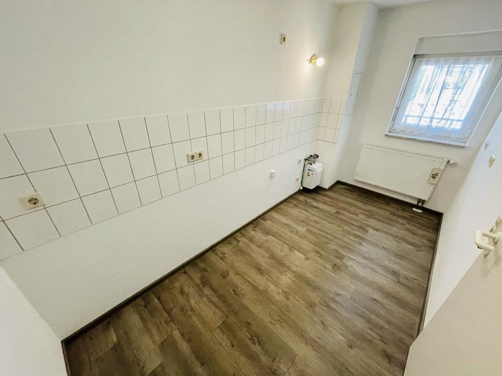 2 Raum Wohnungen mit Balkon, Bad mit Dusche und Aufzug im Haus - Im Geraer Ostviertel. - Photo 1