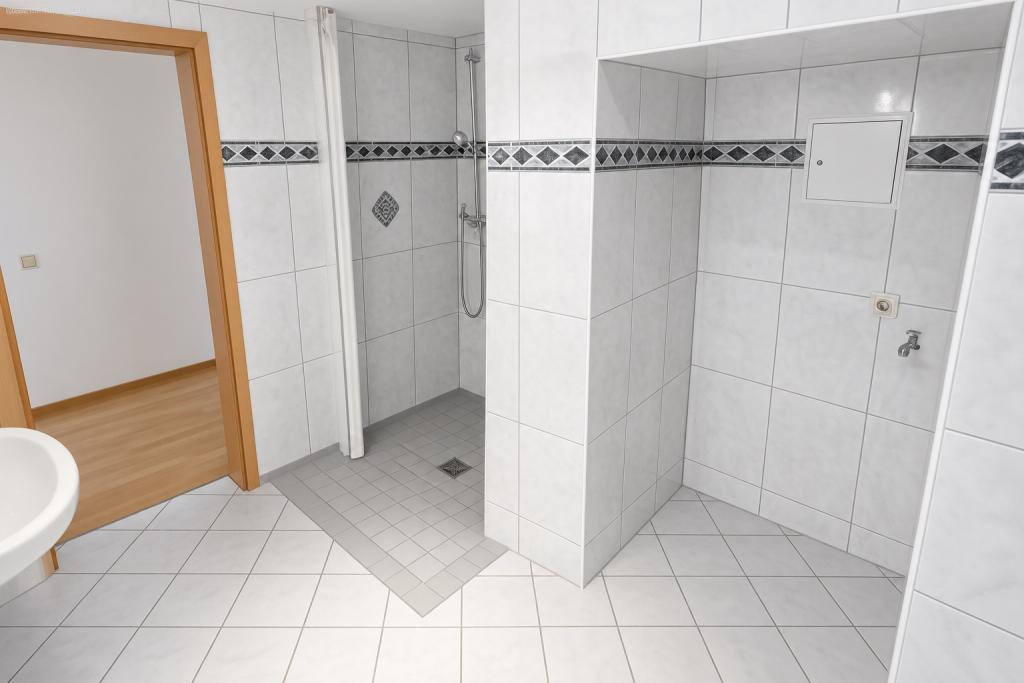 Schicke Wohnung mit Balkon und Aufzug nahe dem Stadtzentrum in ruhiger Lage! (WE 05) - Foto 2