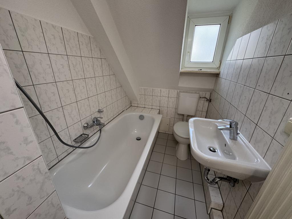 Klein aber OHO! Neuwertig renovierte 3 Zimmer Wohnung mit Gartennutzung - Photo 4