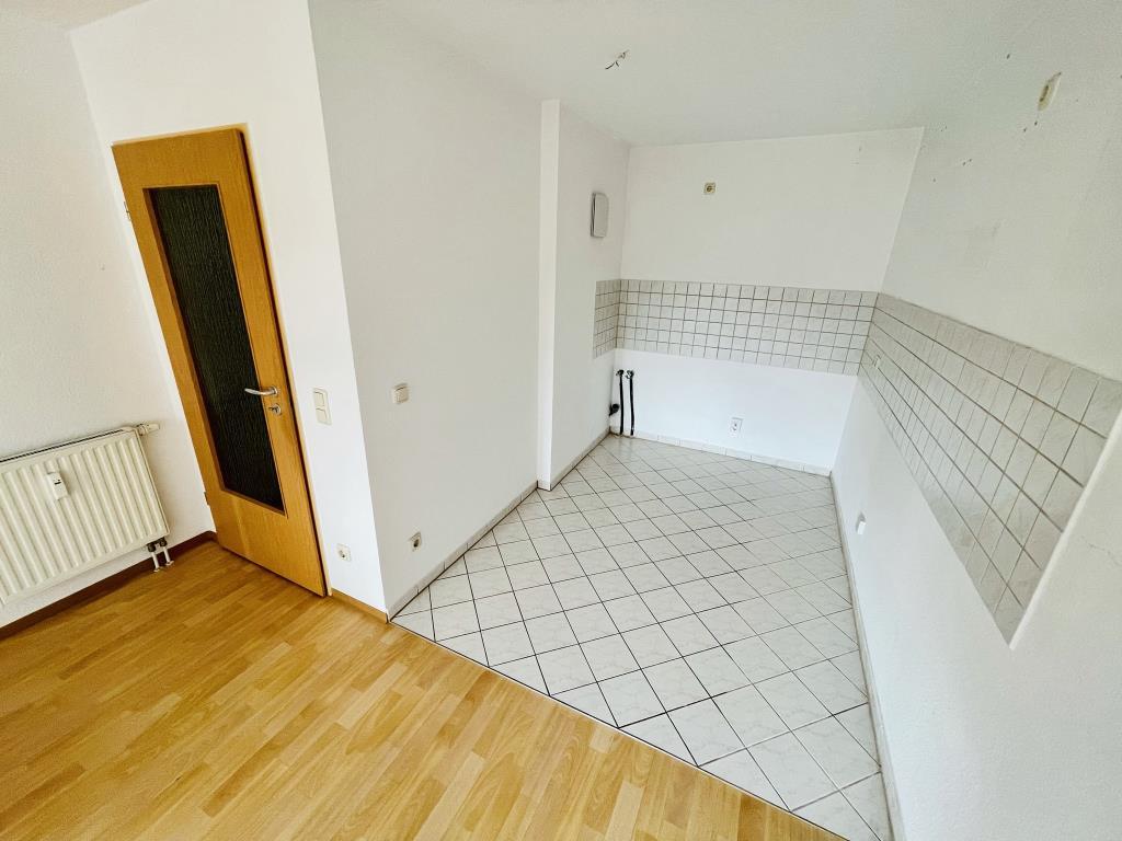 Balkon & Aufzug! Gemütliche 2-Raum-Wohnung nahe der Innenstadt & HBF! - Photo 3