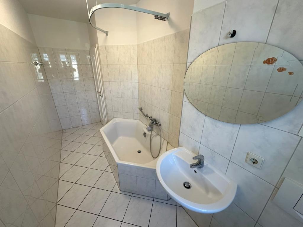 Wohnen im beliebtem Untermhaus! Schöne 1,5 Raum Wohnung nahe dem Hofweisenpark und der FH! - Foto 5