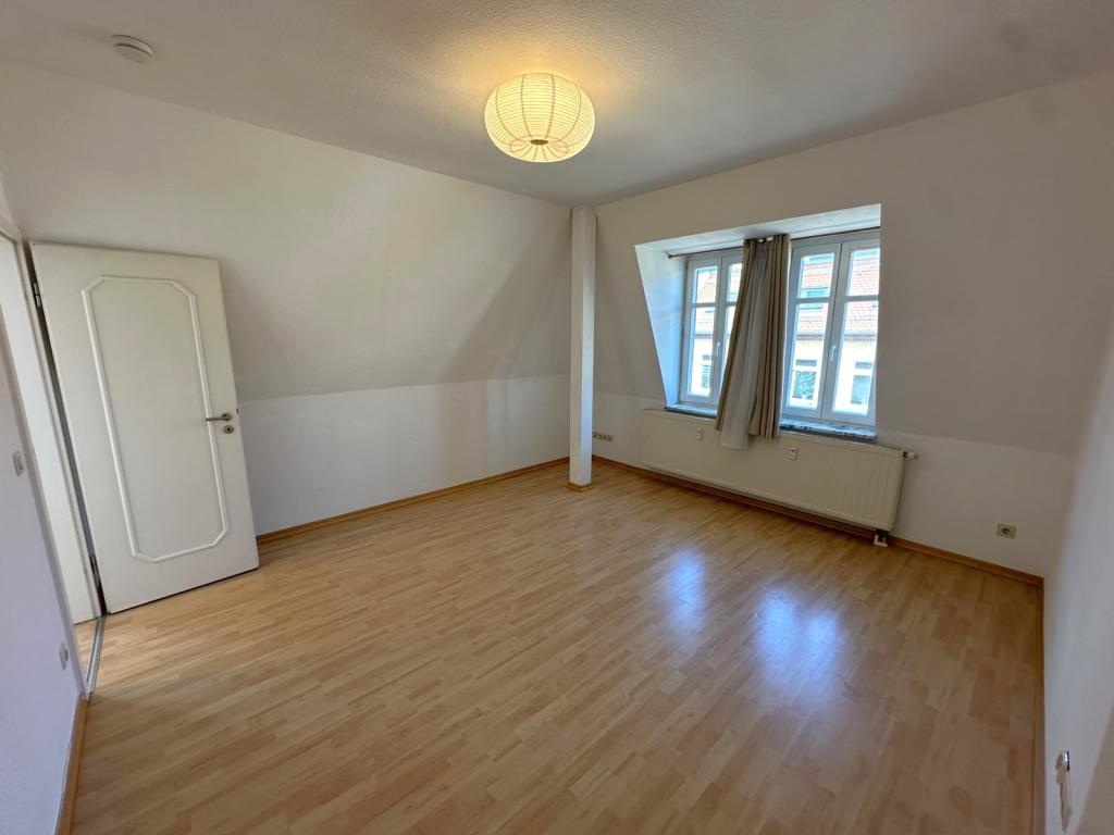 Wohnen im beliebtem Untermhaus! Schöne 1,5 Raum Wohnung nahe dem Hofweisenpark und der FH! - Foto 2