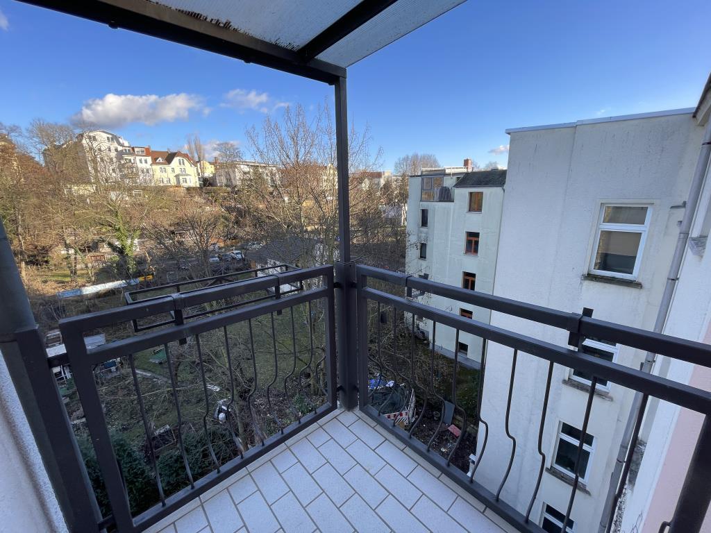 Zentrumsnahe, möblierte 3-Raum-Wohnung mit Balkon! - Photo 3
