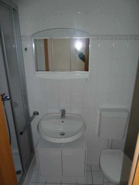 Historisch wohnen in Pölzig. Gemütliche 2 Raum Wohnung mit großen Mietergarten und Single-Küche - Foto 2