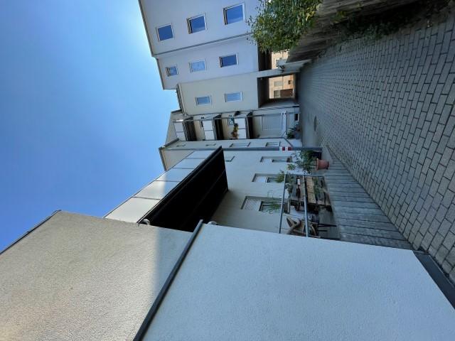Tolle 2-Zimmer Wohnung mit Balkon im ruhigen Hinterhaus! - Photo 2