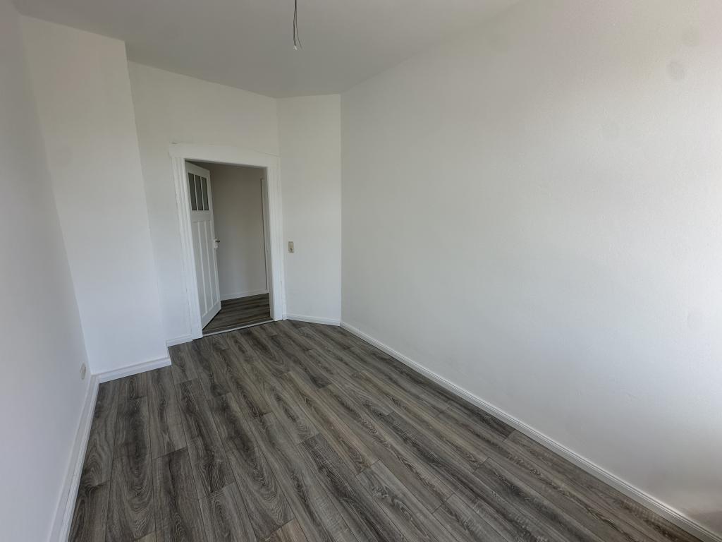 Wohnen in Gera-Debschwitz! Gemütliche 2 Raum-Wohnung. Bad mit Wanne und Fenster. - Photo 2