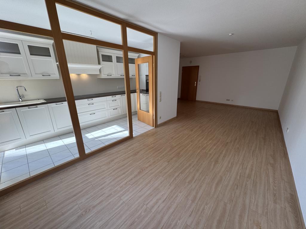 2 Raum Wohnung mit Einbauküche und Balkon in grüner und zentraler Lage von Gera! - Foto 2