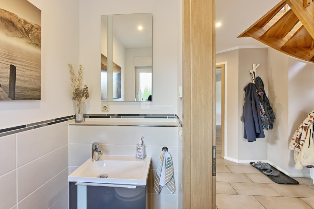 Aus dem Gäste WC im Erdgeschoss gesehen