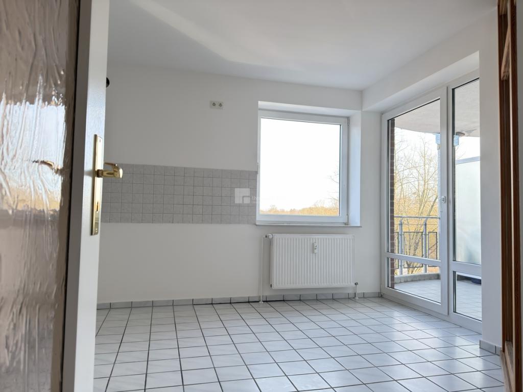Repräsentatives Wohnen am Schlossgarten: Frisch renoviert & voller Wärme - Photo 1