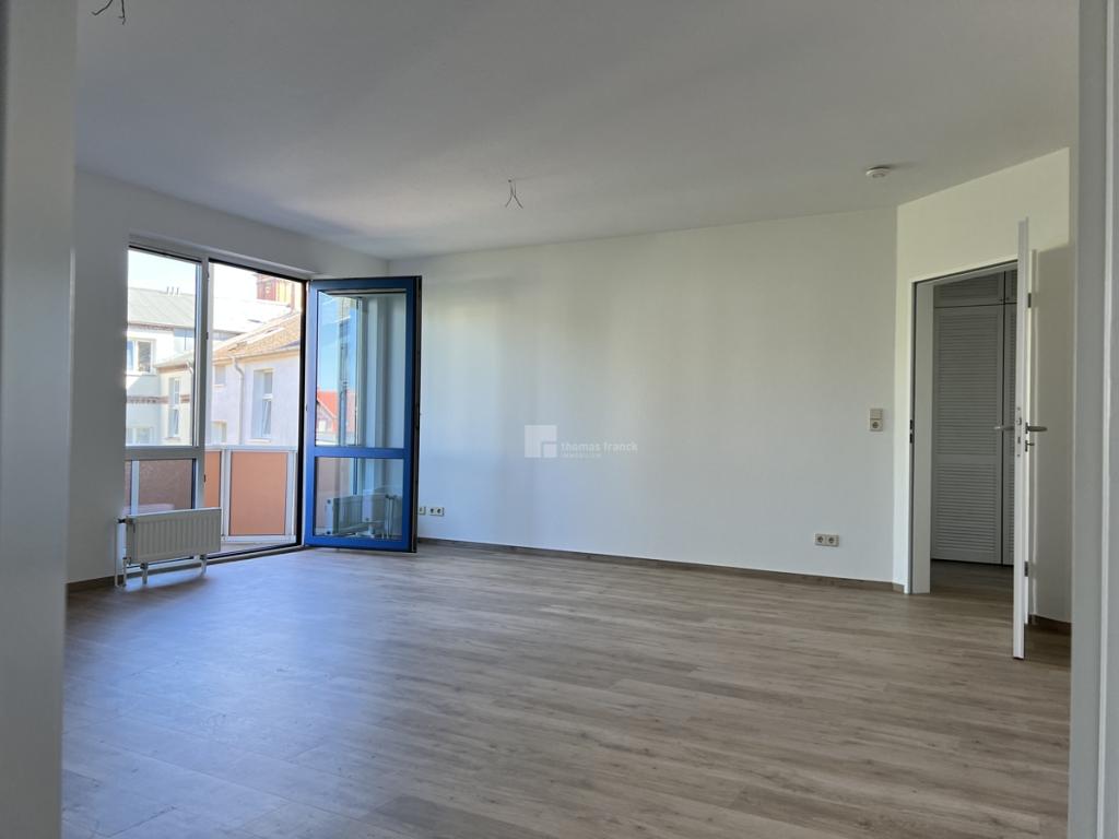 Schelfstadt am Pfaffenteich: 3-Zimmer-Wohnung mit Balkon, Fahrstuhl und Tiefgaragenstellplatz - Photo 2