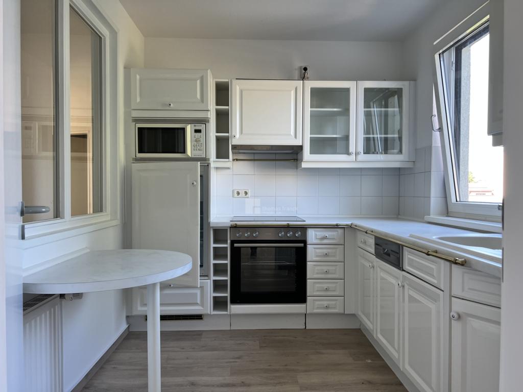 Schelfstadt am Pfaffenteich: 3-Zimmer-Wohnung mit Balkon, Fahrstuhl und Tiefgaragenstellplatz - Photo 3