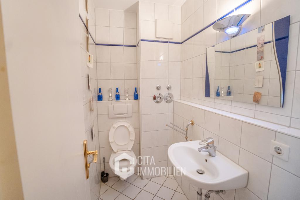 Frankfurt-Niederursel: Möblierte 2 Zimmer Maisonette mit Balkon - Foto 1