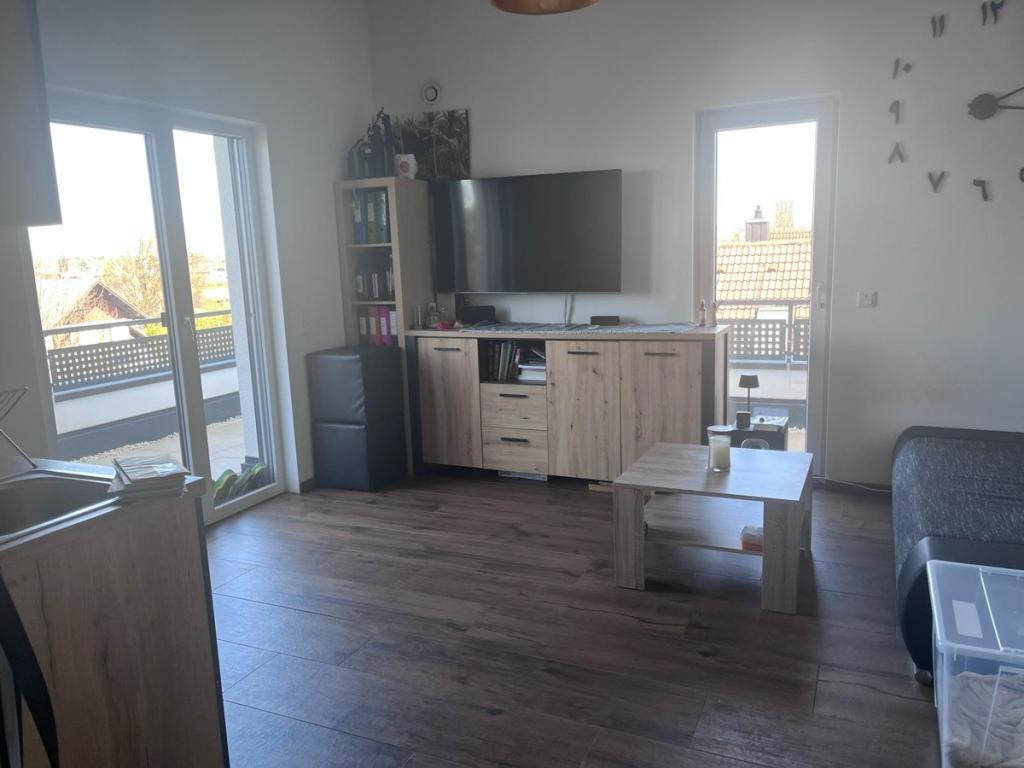 Penthouse-Appartement mit Vollausstattung - Anfragen per Email! - Foto 4